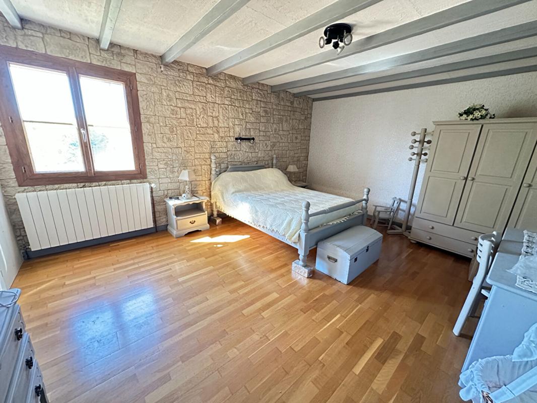 LAURIS Villa Provençale avec Piscine, Calme Absolu et Aucun Vis-à-Vis  Exclusivité Lauris 10