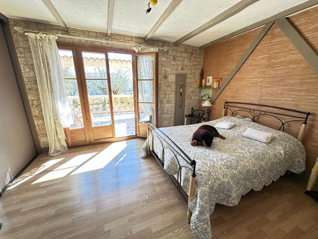 LAURIS Villa Provençale avec Piscine, Calme Absolu et Aucun Vis-à-Vis  Exclusivité Lauris 13