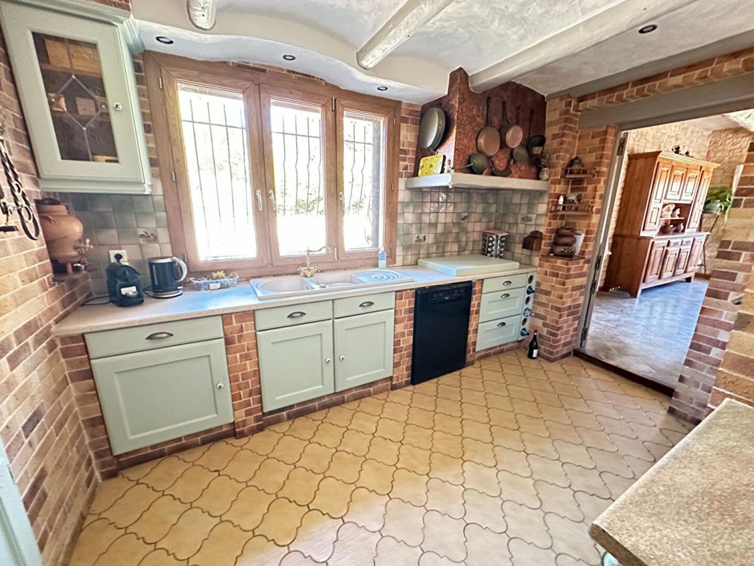 LAURIS Villa Provençale avec Piscine, Calme Absolu et Aucun Vis-à-Vis  Exclusivité Lauris 6