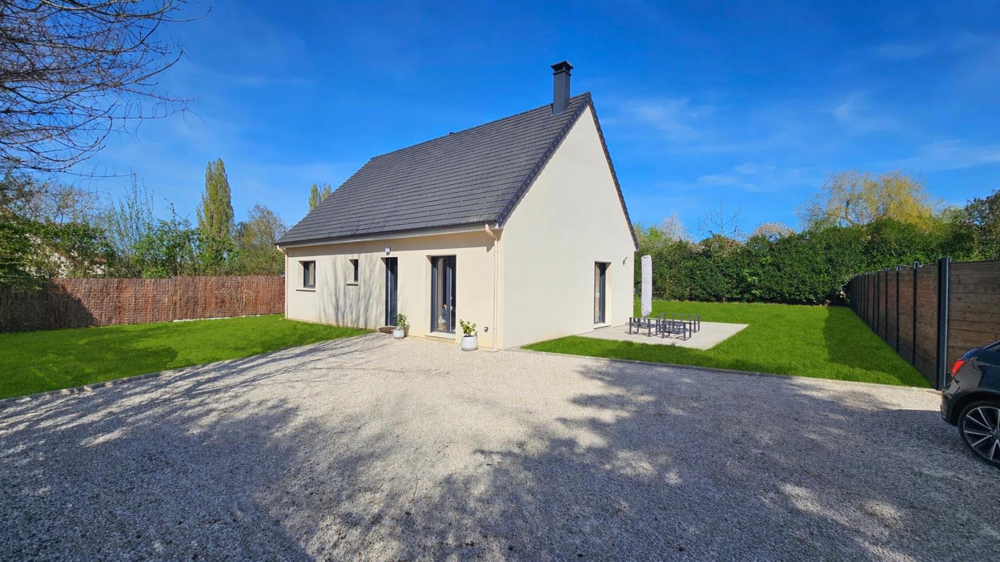 HOUDAN Houdan 7 mn / Proche Gambais / Maison de plain-pied récente sous garantie décennale 2