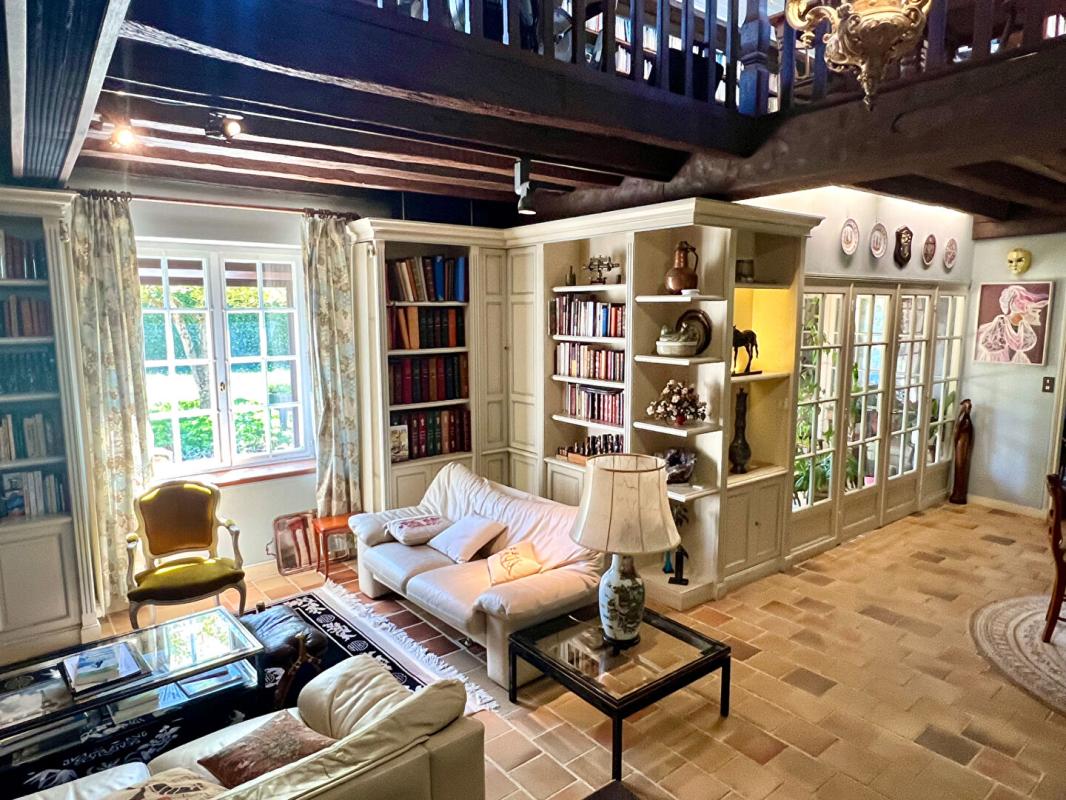 NAVEIL MAGNIFIQUE LONGERE - 7 MN GARE TGV VENDOME - 5 MN CENTRE VILLE 3