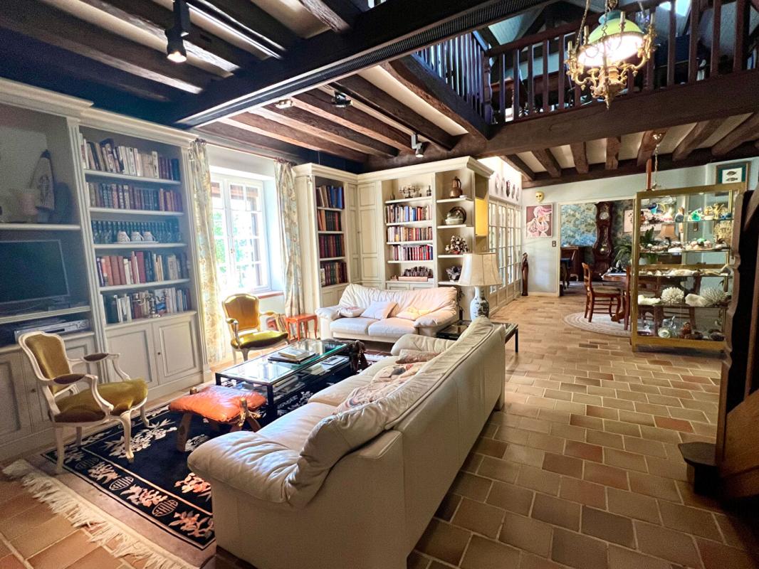 NAVEIL MAGNIFIQUE LONGERE - 7 MN GARE TGV VENDOME - 5 MN CENTRE VILLE 5