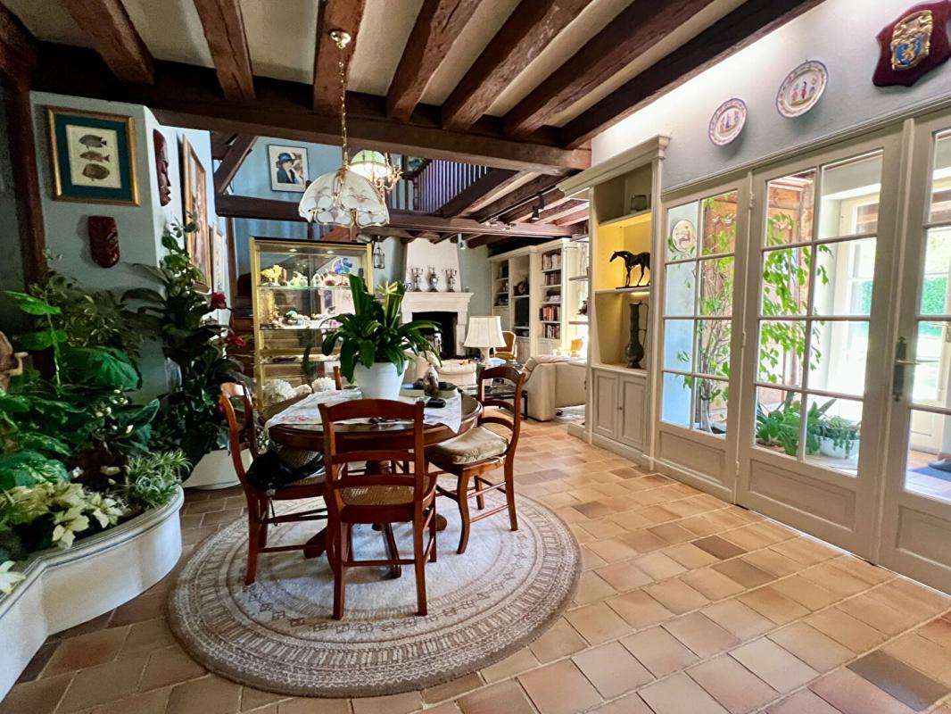 NAVEIL MAGNIFIQUE LONGERE - 7 MN GARE TGV VENDOME - 5 MN CENTRE VILLE 6