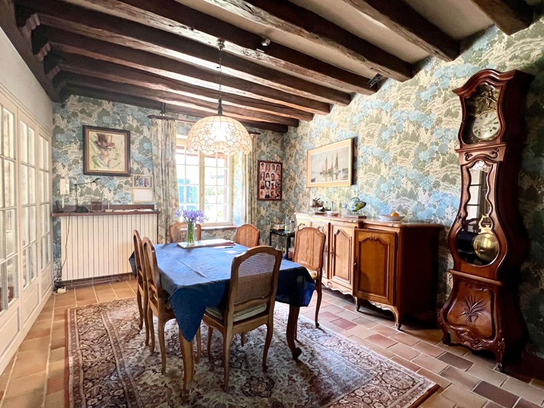 NAVEIL MAGNIFIQUE LONGERE - 7 MN GARE TGV VENDOME - 5 MN CENTRE VILLE 8