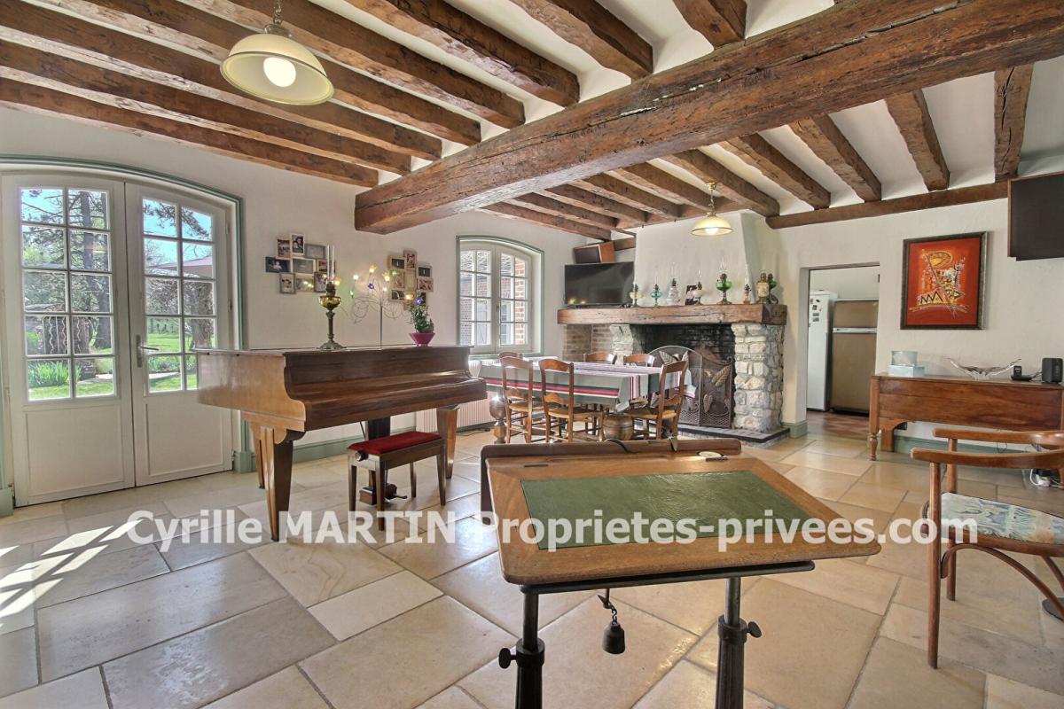 MARCILLY-EN-VILLETTE Propriété d'exception en Sologne ? Longère de 292m² avec piscine intérieure sur 7,8 hectares 9