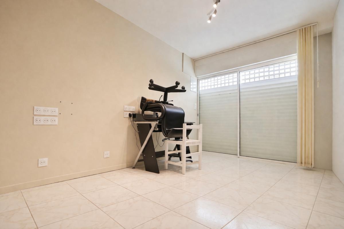 MOUX Maison Moux 8 pièce(s) 182 m2 12