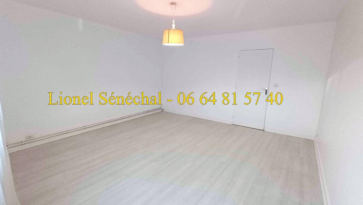 LE MANS Maison de ville 10 pièces de 200 m2 à Le Mans quartier Le Pré / Madeleine 11