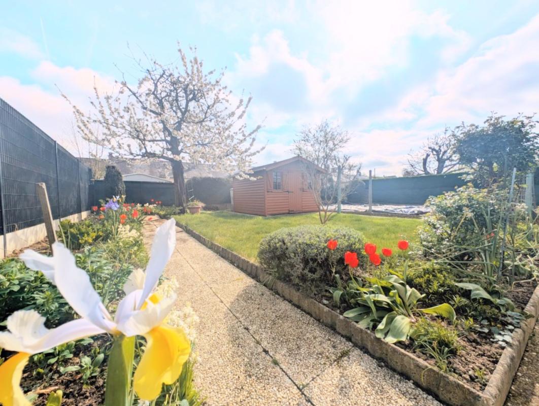 BONCHAMP-LES-LAVAL Maison familiale au calme ? Bonchamp-lès-Laval ? Proche commerces 2