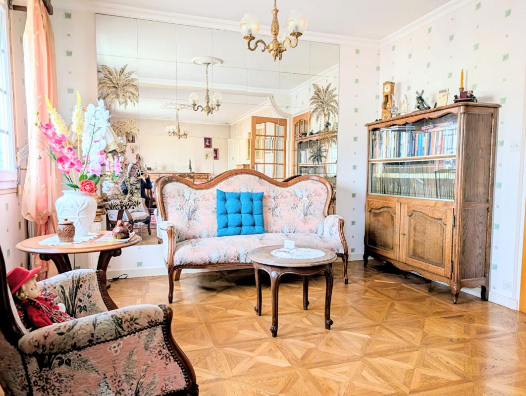 BONCHAMP-LES-LAVAL Maison familiale au calme ? Bonchamp-lès-Laval ? Proche commerces 5