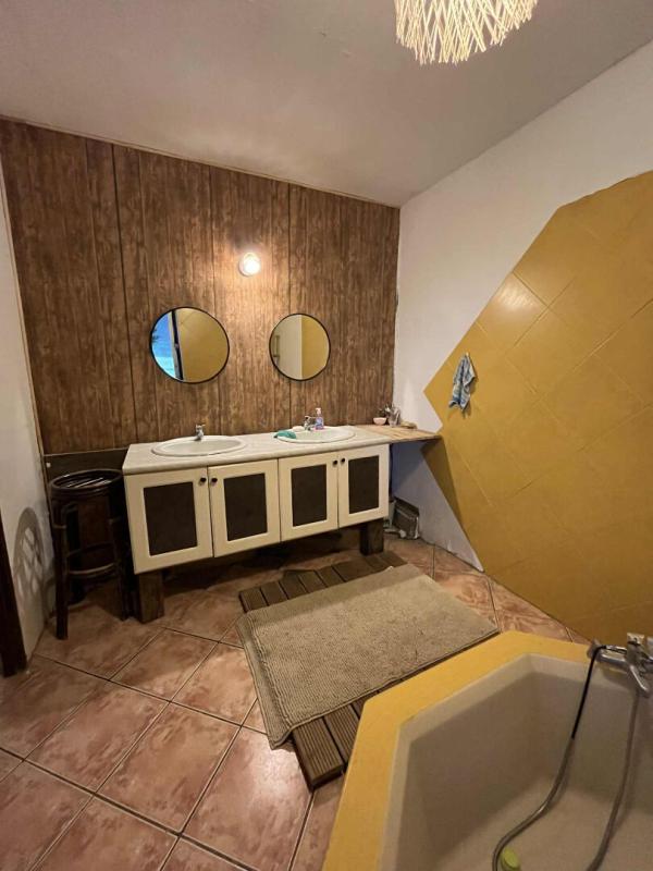 SAINT-FRONT-D'ALEMPS Ferme Saint Front D'Alemps avec terres et dépendances 11