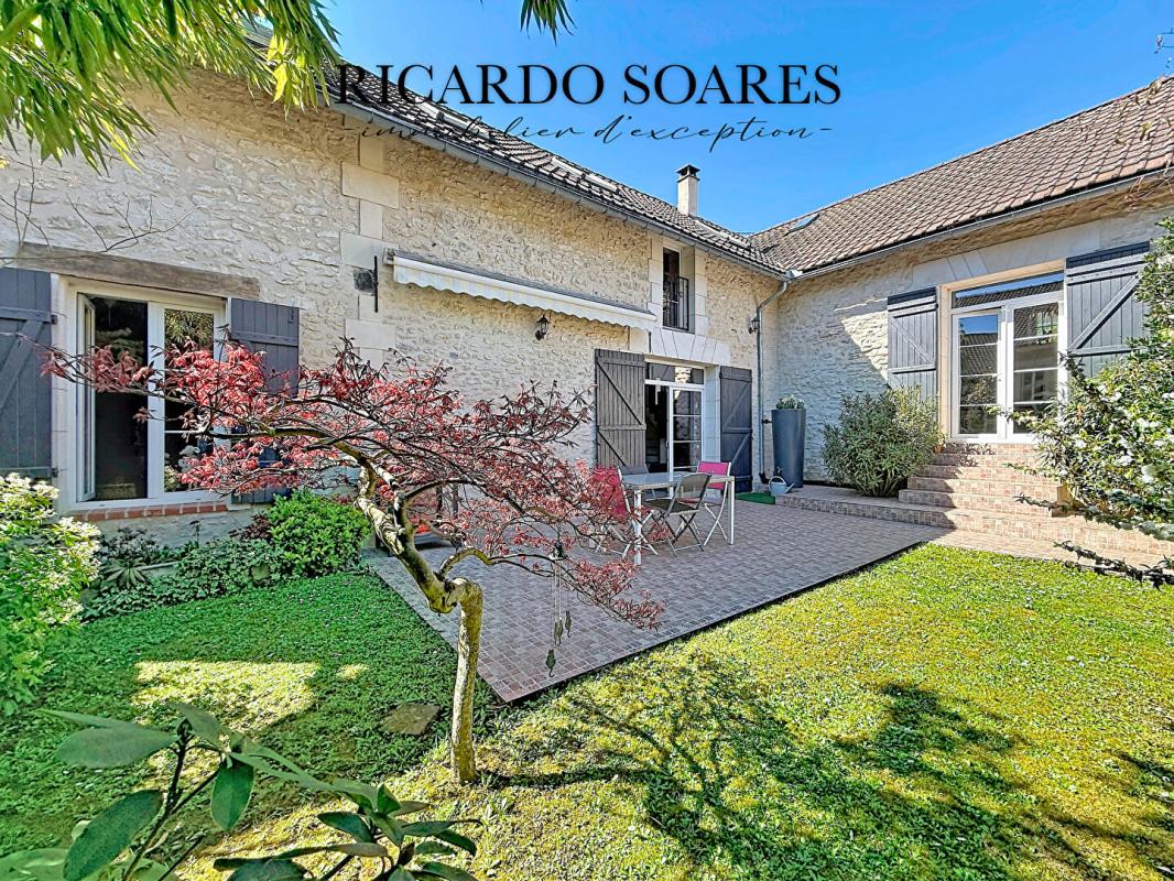 BETHISY-SAINT-PIERRE 60320 BÉTHISY-SAINT-PIERRE / MAGNIFIQUE LONGÈRE RÉVONÉE 199m2 / 5 CHAMBRES / 1 SUITE PARENTALE / TERRASSE ET JARDIN 1