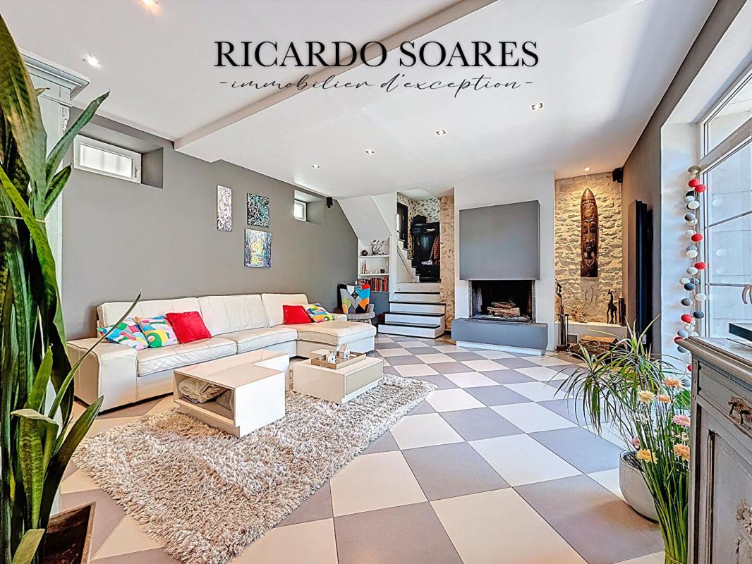 BETHISY-SAINT-PIERRE 60320 BÉTHISY-SAINT-PIERRE / MAGNIFIQUE LONGÈRE RÉVONÉE 199m2 / 5 CHAMBRES / 1 SUITE PARENTALE / TERRASSE ET JARDIN 4