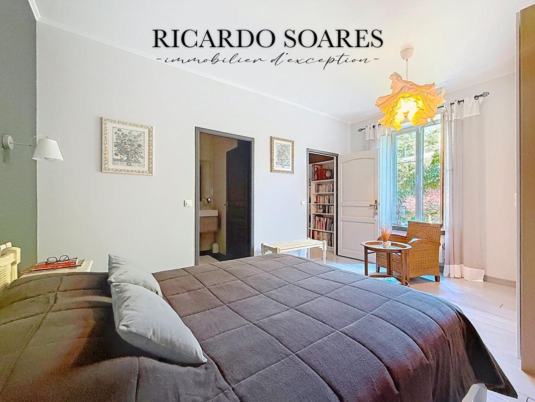 BETHISY-SAINT-PIERRE 60320 BÉTHISY-SAINT-PIERRE / MAGNIFIQUE LONGÈRE RÉVONÉE 199m2 / 5 CHAMBRES / 1 SUITE PARENTALE / TERRASSE ET JARDIN 9