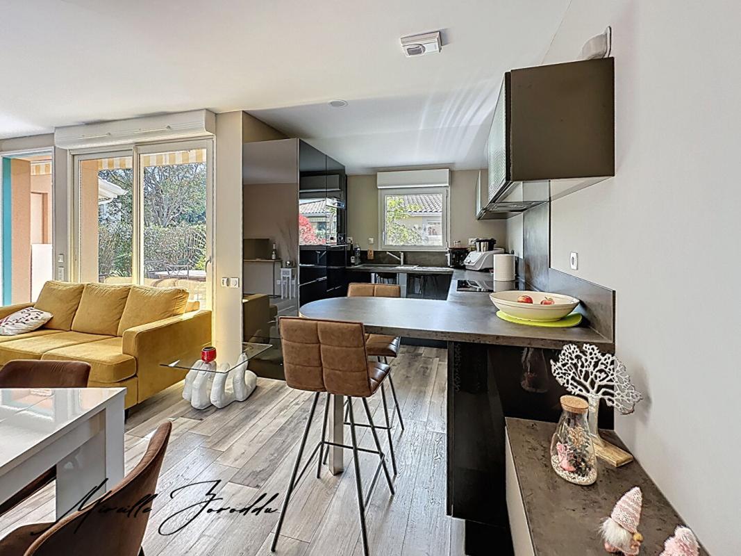 JONQUIERES-SAINT-VINCENT Jonquieres Saint Vincent  villa 3 pièces 60 m² avec terrasse, parking 4