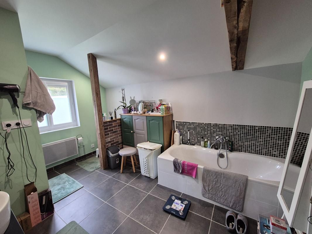 CLERGOUX Maison Clergoux 5 pièce(s) 161 m2 9