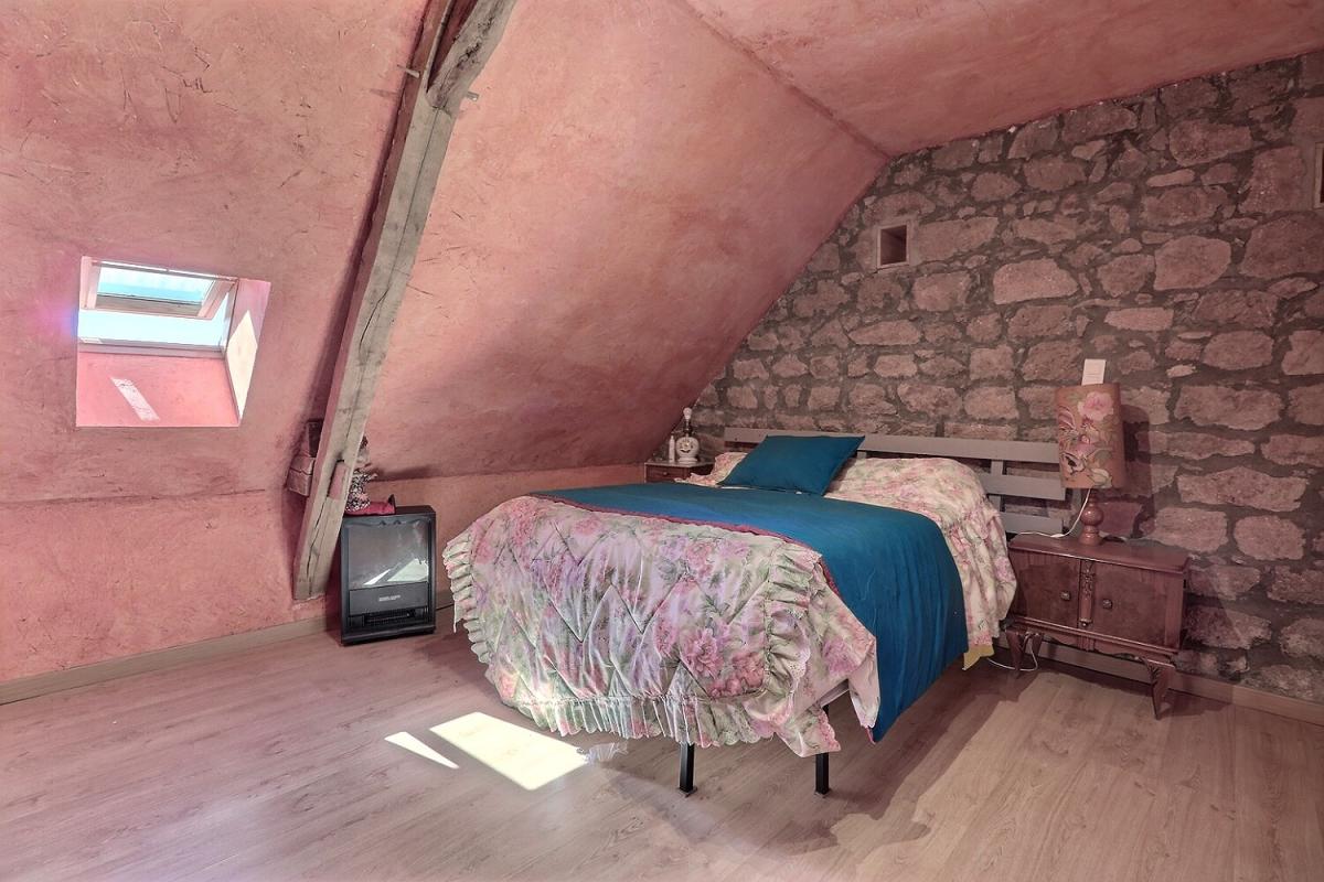 TRIVY Longère au calme sans vis-à-vis avec dépendances et revenus photovoltaïques 12