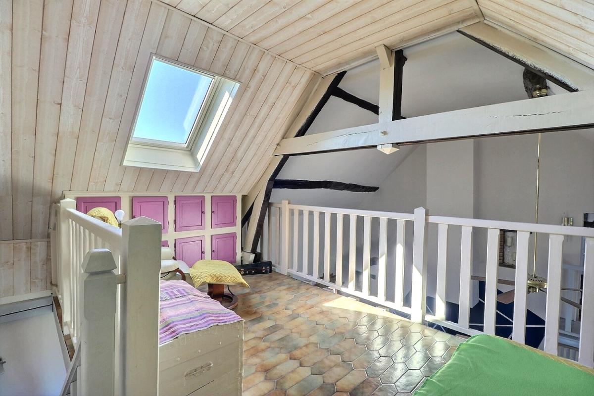 TRIVY Longère au calme sans vis-à-vis avec dépendances et revenus photovoltaïques 8