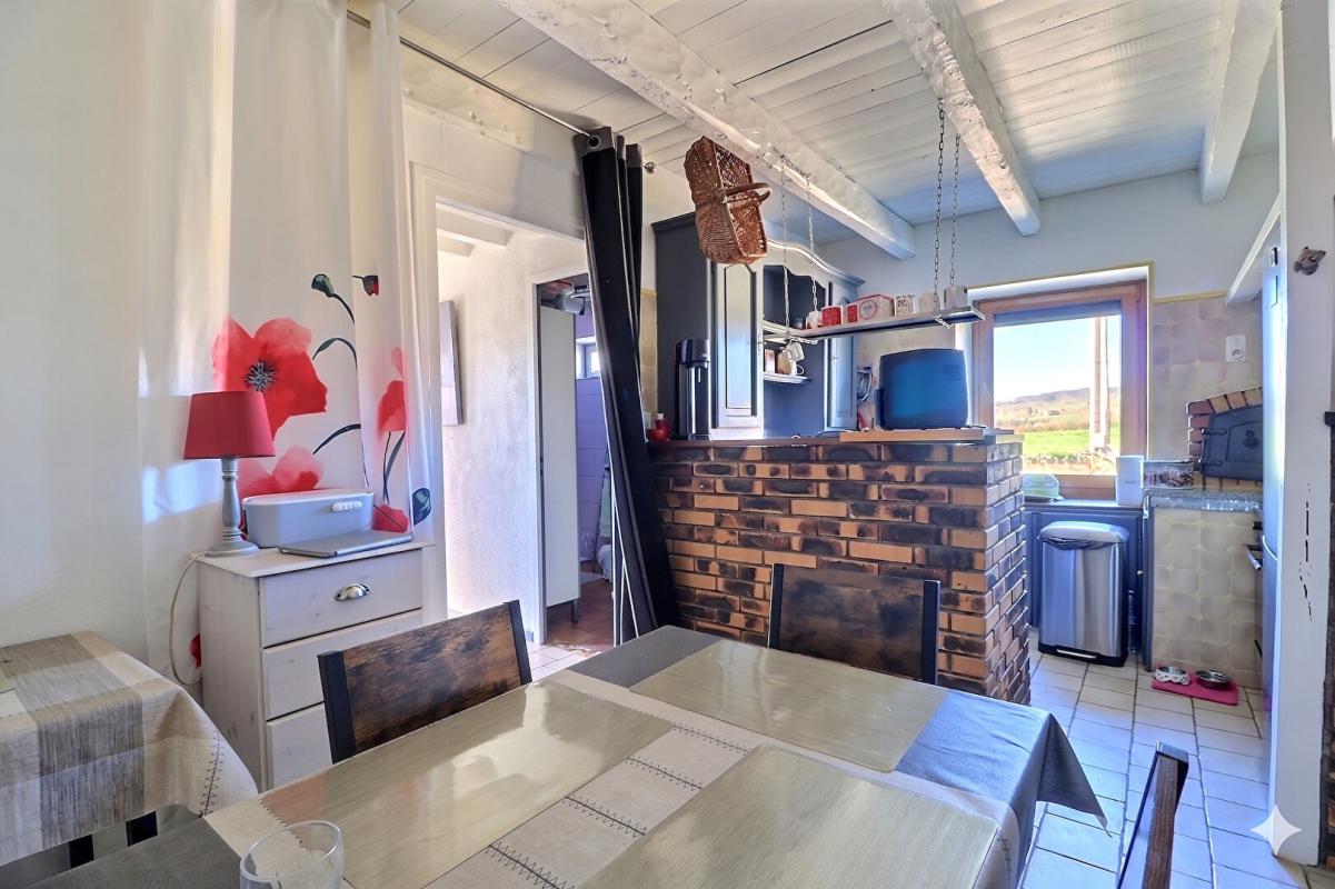 TRIVY Longère au calme sans vis-à-vis avec dépendances et revenus photovoltaïques 9