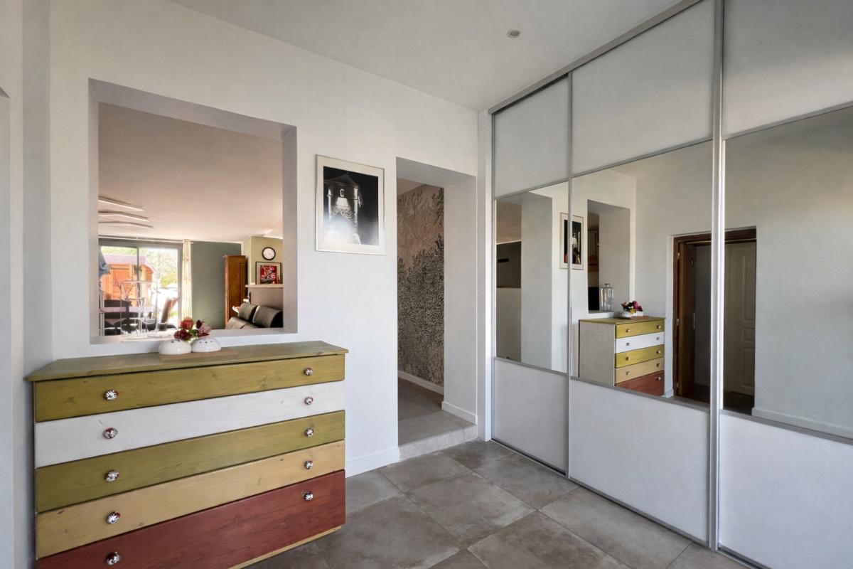 SAINT-GENIS-POUILLY Maison Saint-genis-pouilly 4 pièces 115 m2 7