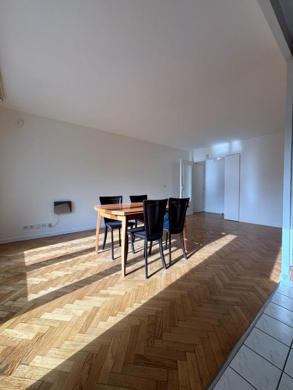 BONDY EXCLUSIVITÉ : STANDING, DOUBLE TERRASSE ET VUE VERDURE ? UN BIEN RARE 6