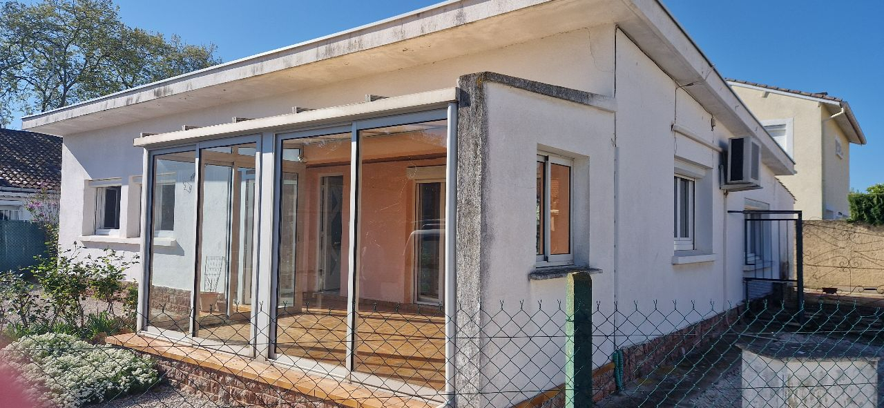 PAULHAN Villa plain pied  avec un beau potentiel 1
