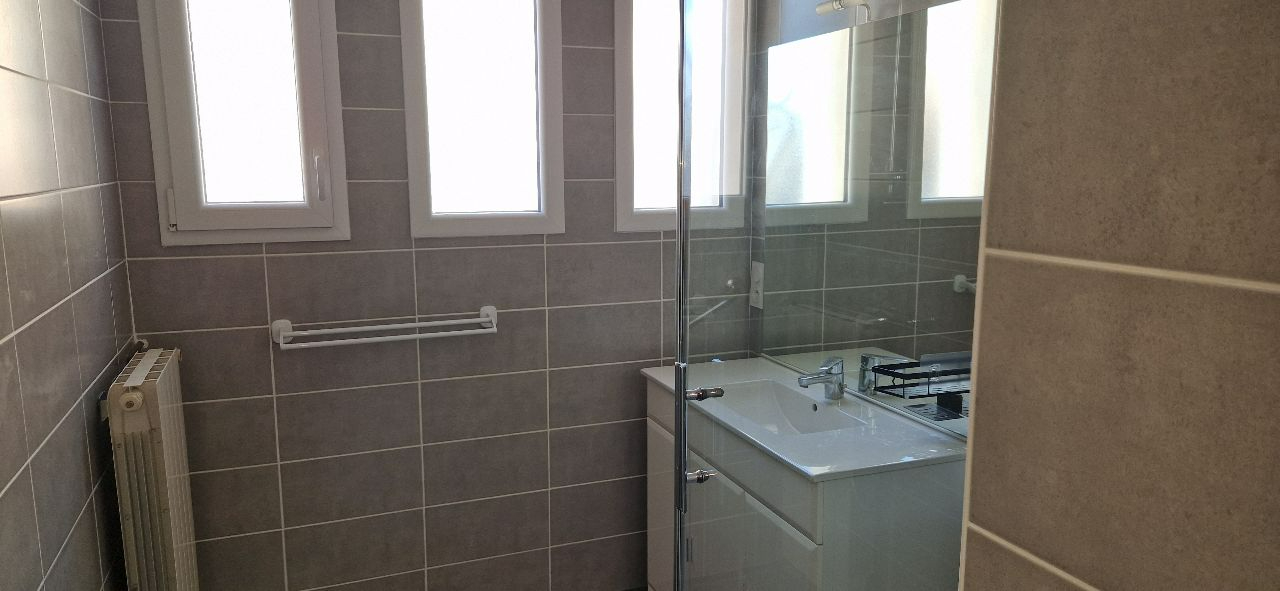 PAULHAN Villa plain pied  avec un beau potentiel 10