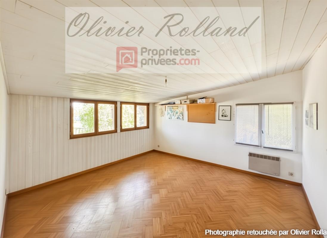 RABLAY-SUR-LAYON Écrin de Verdure et Authenticité : Demeure de Caractère de 212 m² à Rablay sur Layon 11