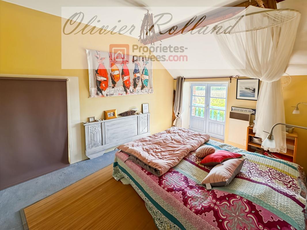 RABLAY-SUR-LAYON Écrin de Verdure et Authenticité : Demeure de Caractère de 212 m² à Rablay sur Layon 9