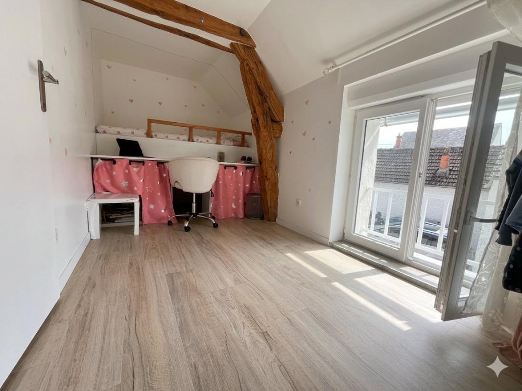 ETAMPES Magnifique maison 5 Chambres + dependances proche ETAMPES 12