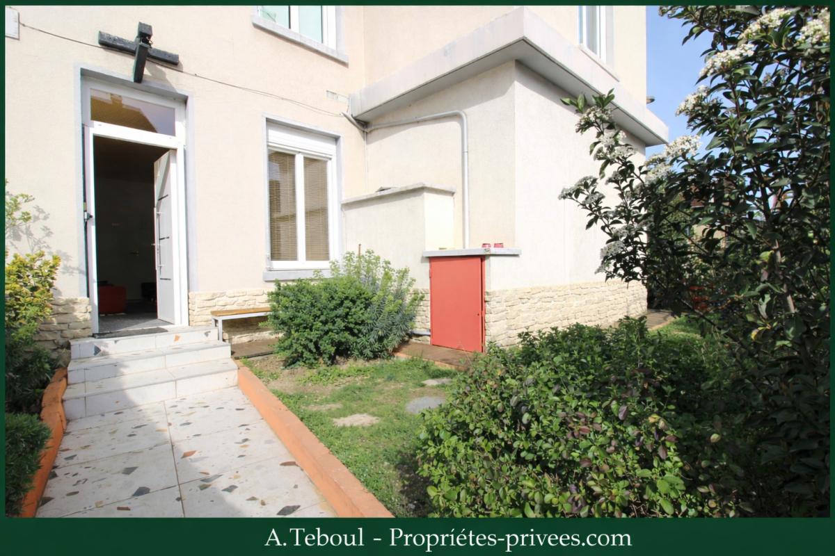 VILLEURBANNE VILLEURBANNE - Gratt'e Ciel Nord - Maison de ville d'environ 180m² habitables - usage mixe possible 5