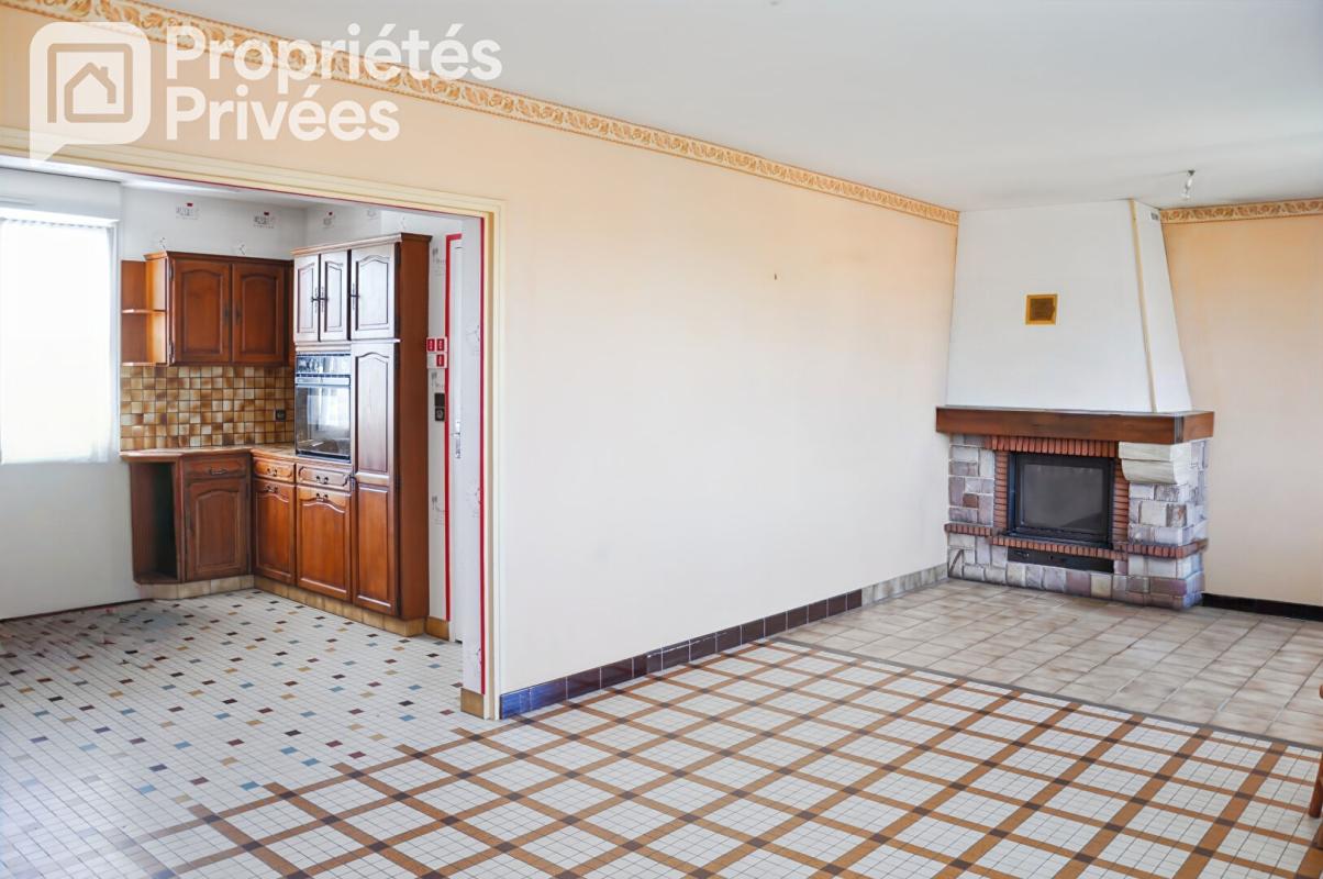 COSSE-LE-VIVIEN Maison 5 pièce(s) 73 m2 6