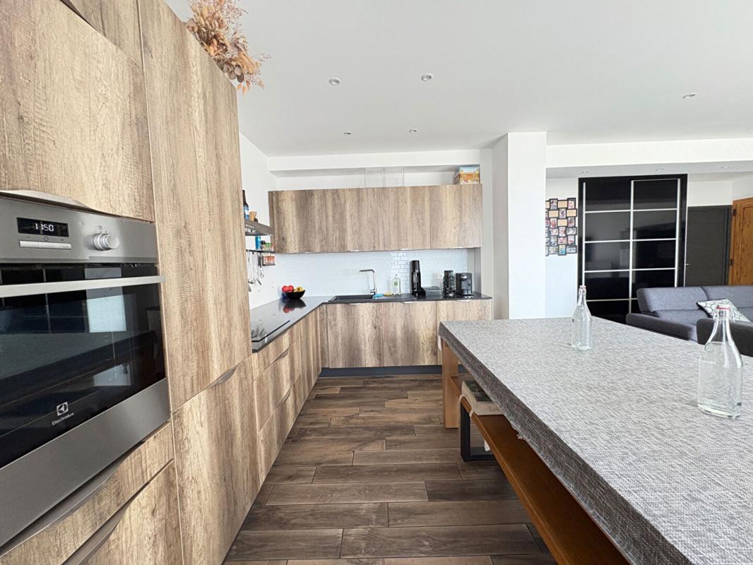 AJACCIO RAVISSANT T3 VUE MER 6