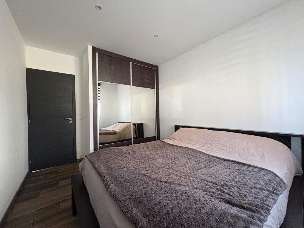 AJACCIO RAVISSANT T3 VUE MER 8