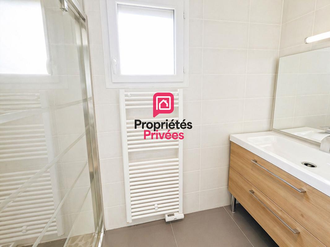 AUROS Maison plain-pied 2017 - 128 m² - 3 chambres - jardin et calme 6