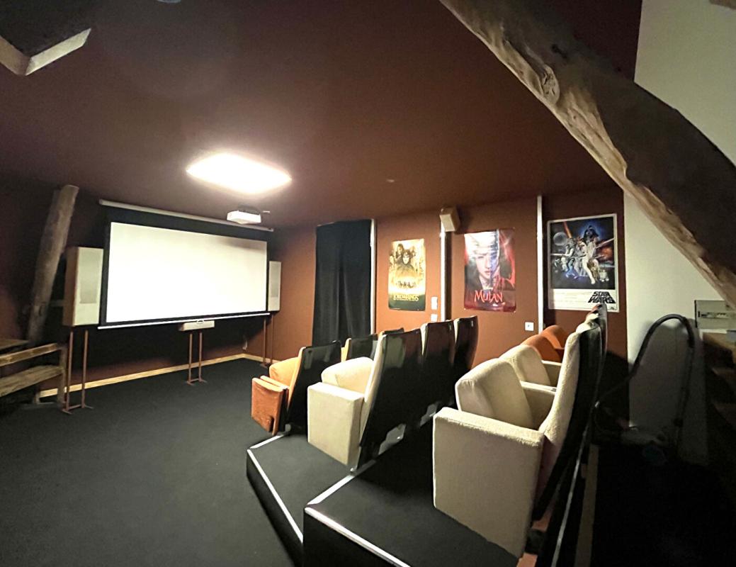 TROSLY-BREUIL Maison  Longère de 7 pièce(s) 198 m2 -Terrain 868 m² - Dépendances 6