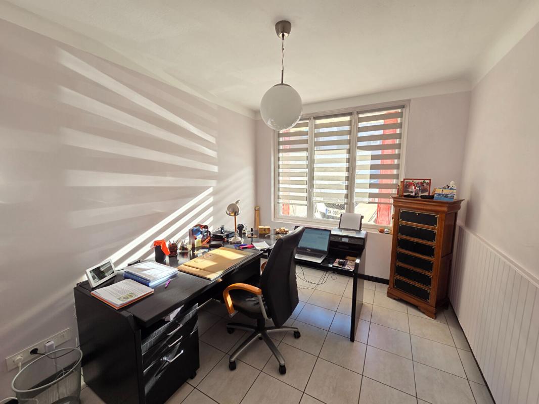 MONTELIMAR Maison  5 pièces 131 m2 15