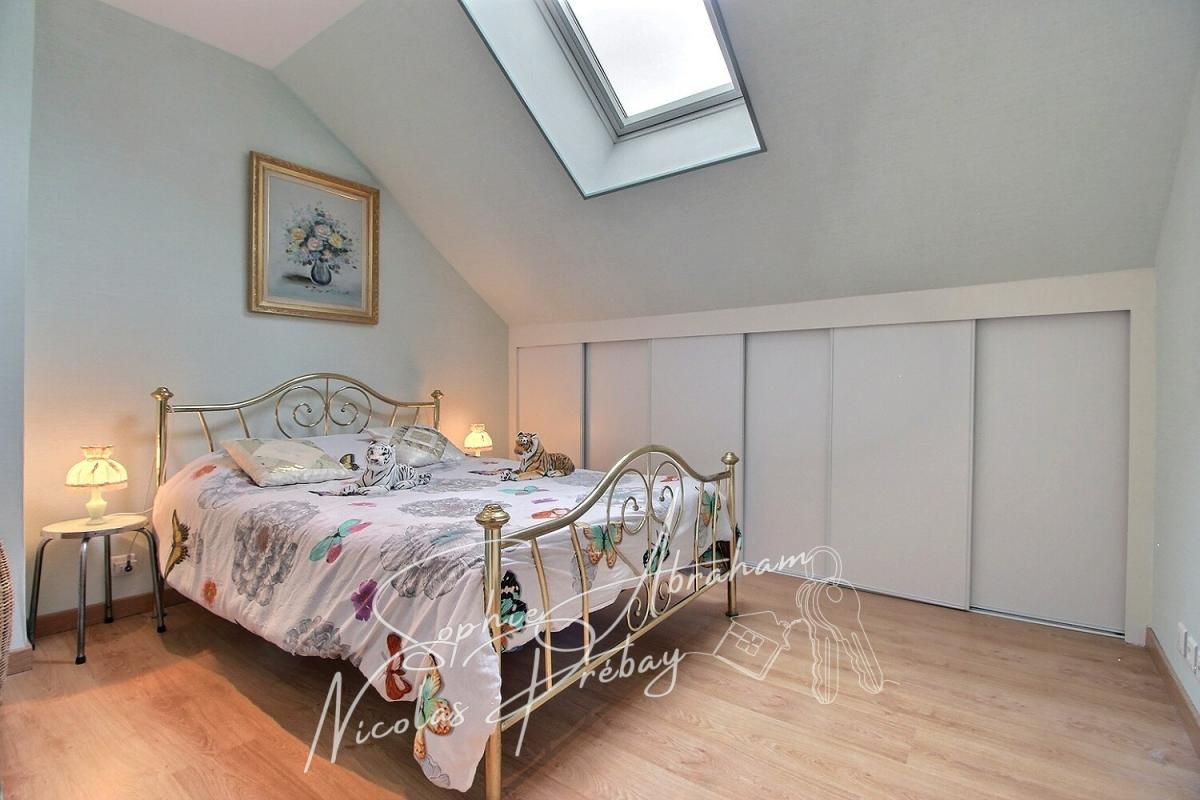 JANVILLE Maison familiale, 4 chambres avec grand terrain. Commerces et écoles sur place ! 7