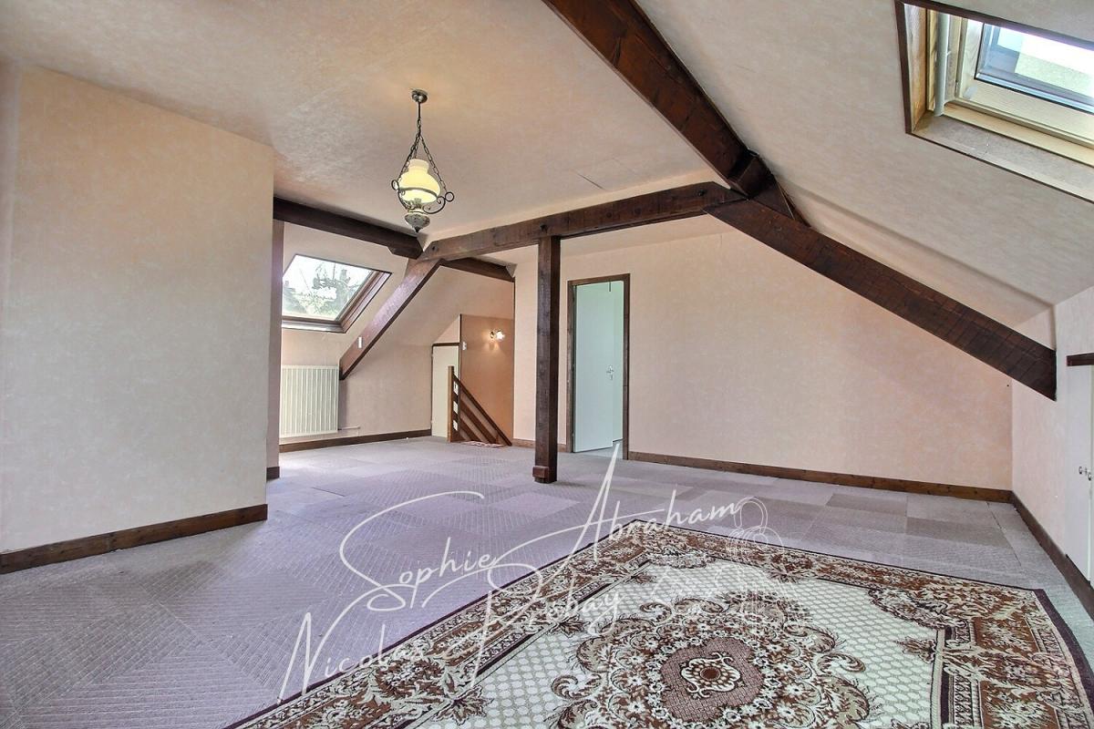 TOURY Maison de 7 pièces, 5 chambres, garage et jardin. Proche des écoles et des commerces ! 13