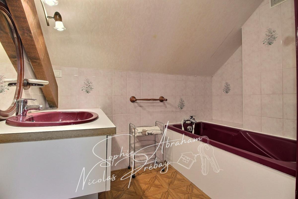 TOURY Maison de 7 pièces, 5 chambres, garage et jardin. Proche des écoles et des commerces ! 14