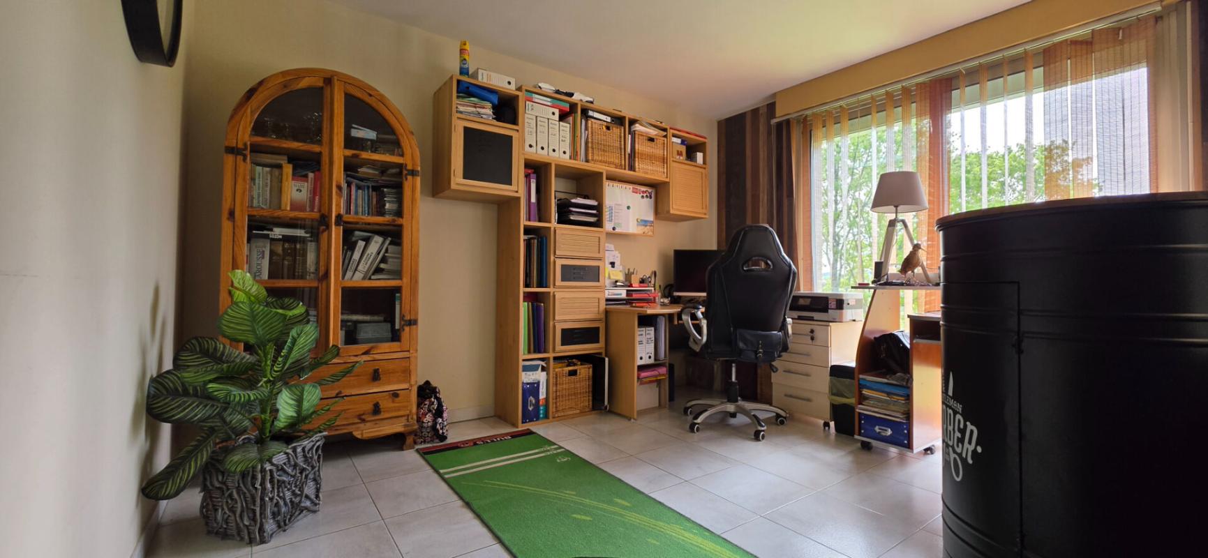 RIBERAC Maison avec sous sol parc et piscine 12