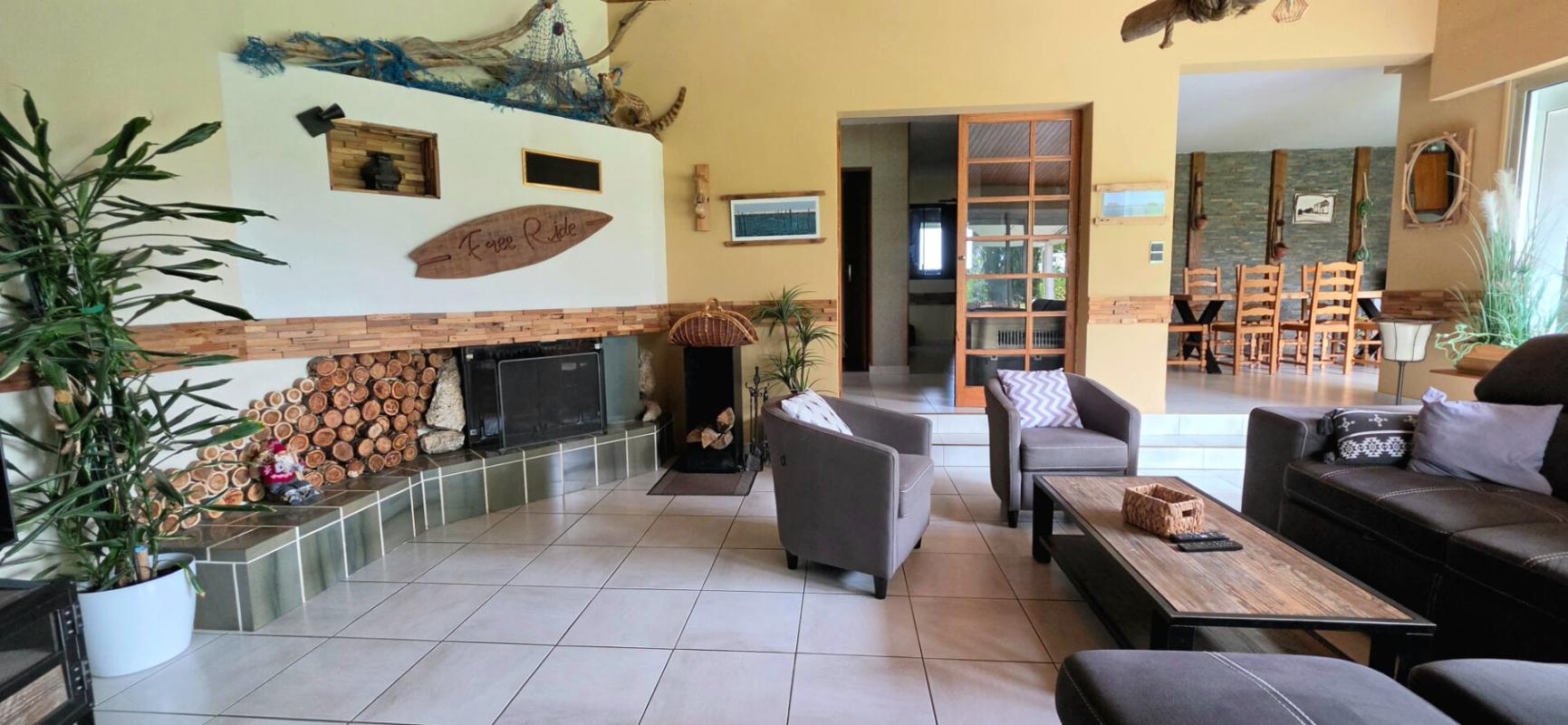 RIBERAC Maison avec sous sol parc et piscine 7