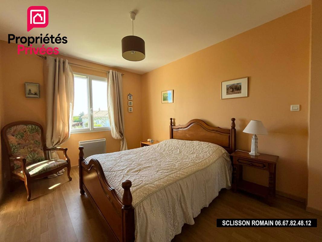 COZES Maison Cozes 7 pièces 181 m2 - 5 chambres - jardin - PRIX 410 760 HAI 8