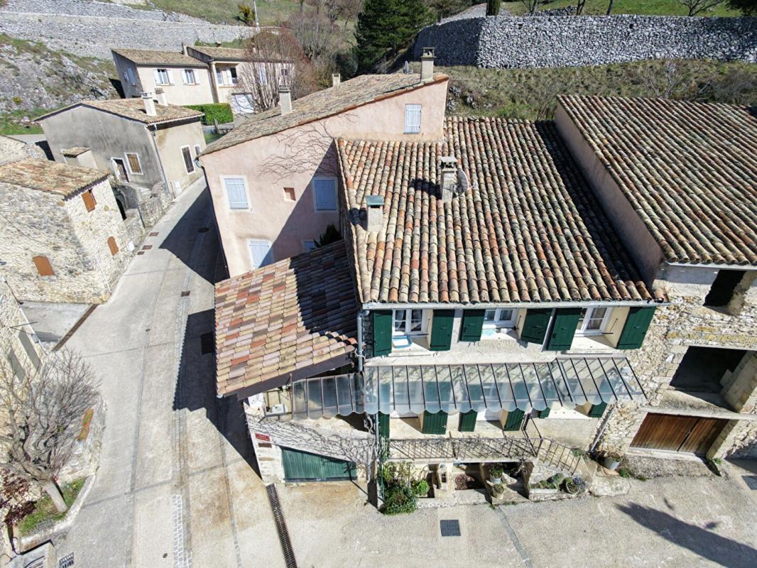 AUREL Maison de village 110 m² avec jardin de 265 m², garage et parking privé Aurel 18