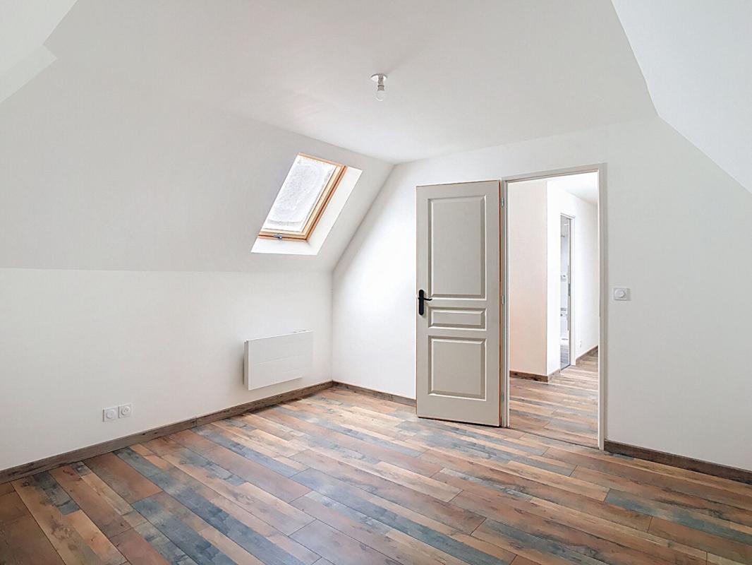 LE BUISSON-DE-CADOUIN Maison récemment rénovée avec 3 chambres 12