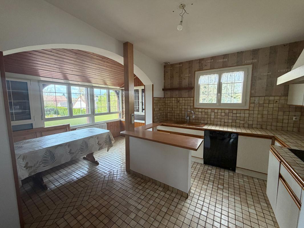 VARENNES-VAUZELLES Très joli pavillon sur sous sol dans un secteur calme de Varennes Vauzelles 10