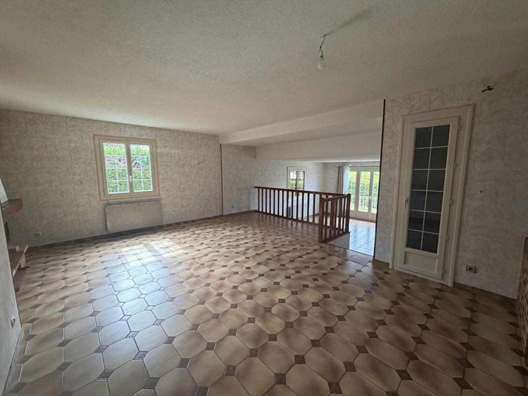 VARENNES-VAUZELLES Très joli pavillon sur sous sol dans un secteur calme de Varennes Vauzelles 8