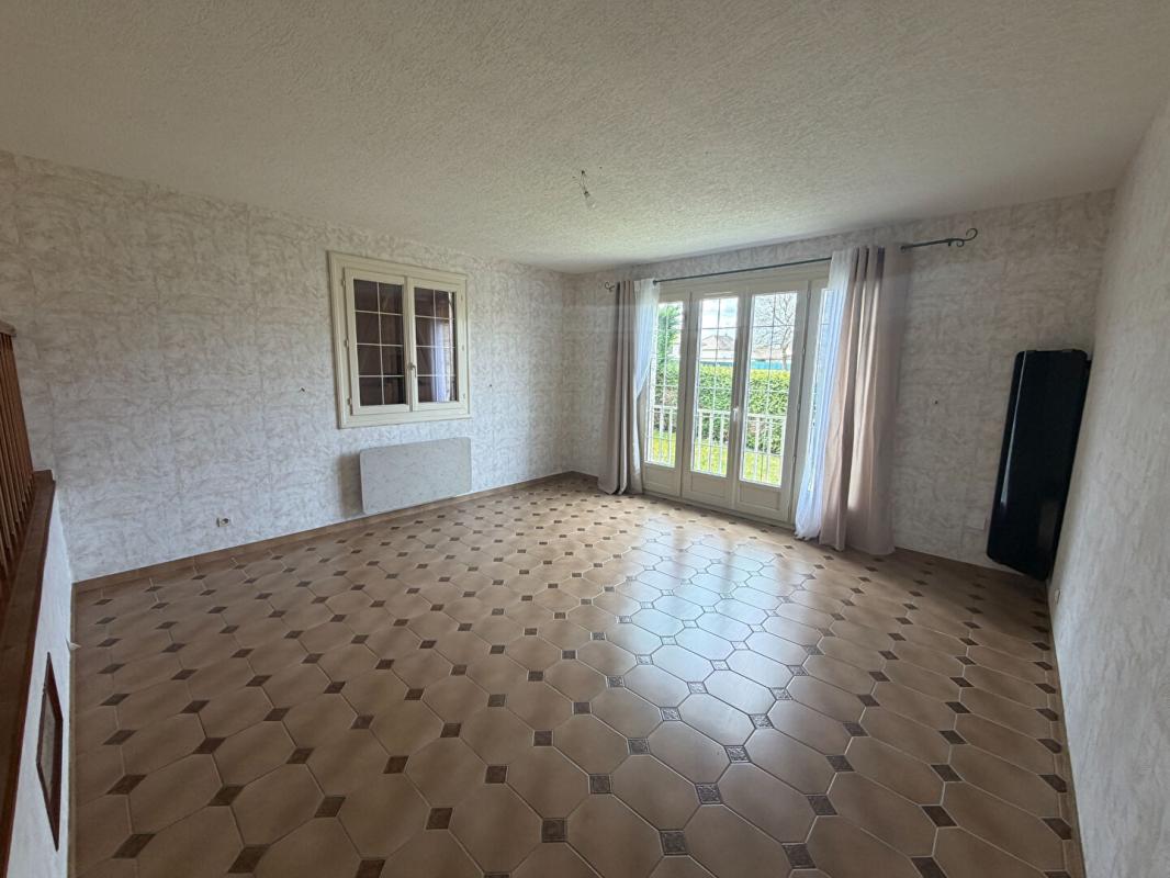 VARENNES-VAUZELLES Très joli pavillon sur sous sol dans un secteur calme de Varennes Vauzelles 9