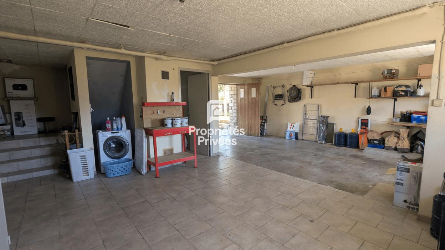 NONTRON NONTRON : Maison saine (DPE D), 100 m² habitables + Garage XXL de 41 m² ! 15