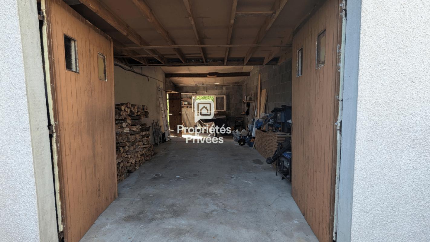 NONTRON NONTRON : Maison saine (DPE D), 100 m² habitables + Garage XXL de 41 m² ! 18