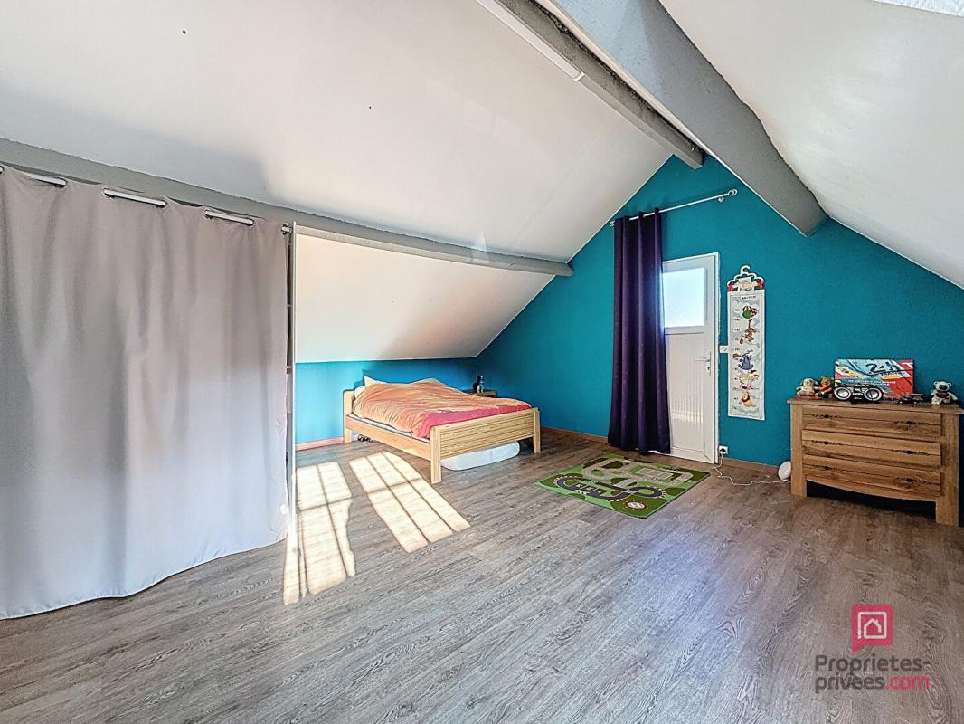 BONNETABLE Proche Bonnetable, longère de 225 m2 dans bel environnement 11